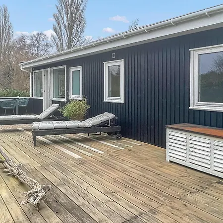 Stunning In Sjaellands Odde With Wifi Holiday home