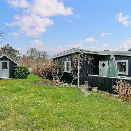 Stunning In Sjaellands Odde With Wifi Holiday home *